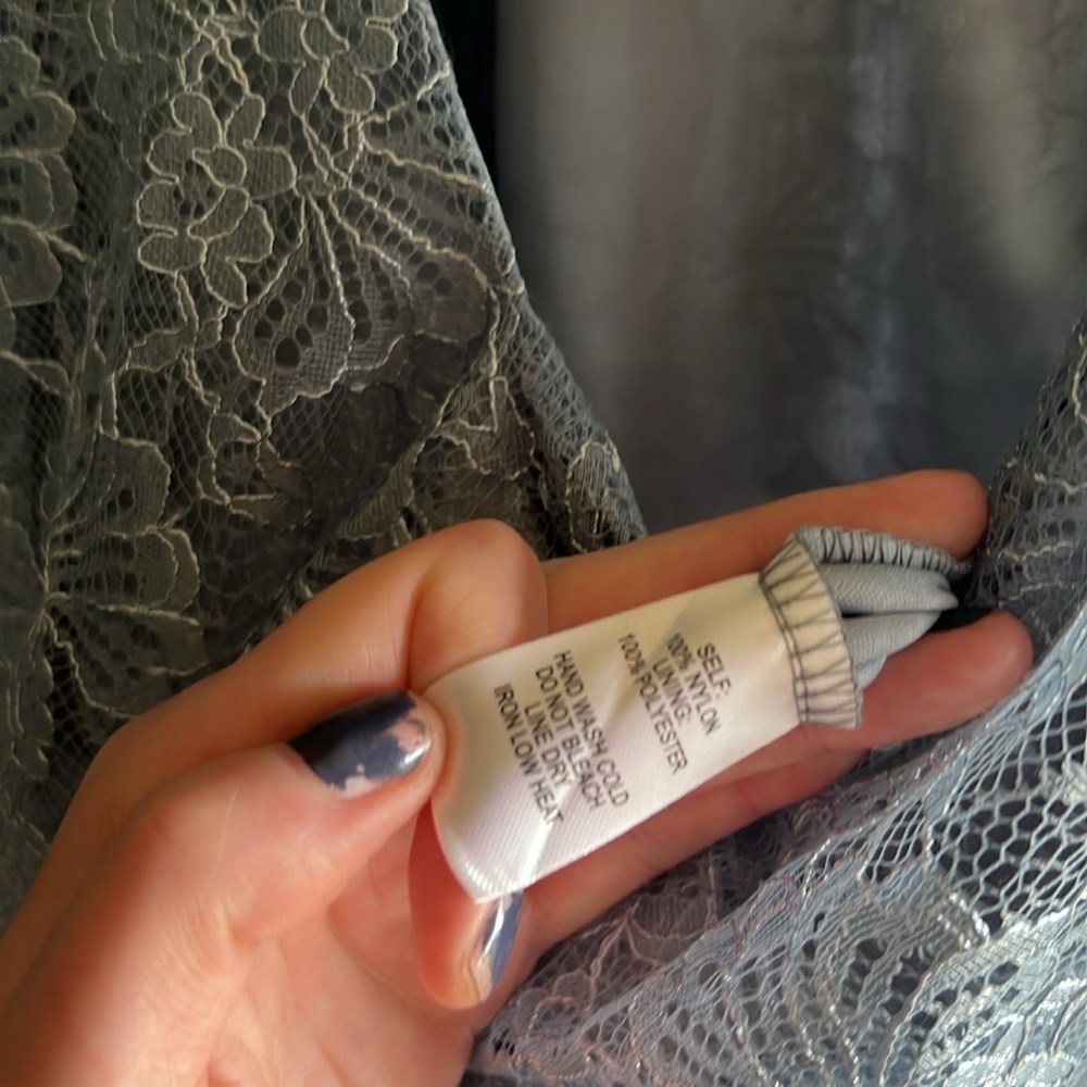LULUS lace maxi dress - Picture 10 of 10
